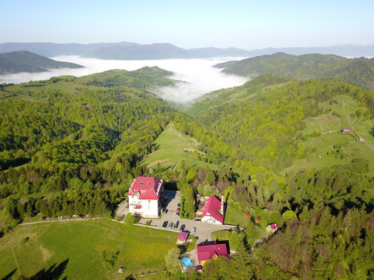 Kamyanka Hotell Mizhhirya  Exteriör bild